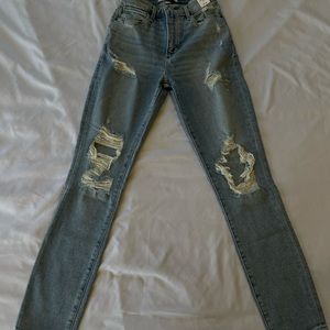 Abercrombie & Fitch High Rise Super Skinny Ankle